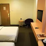 Horison Ultima Makassar